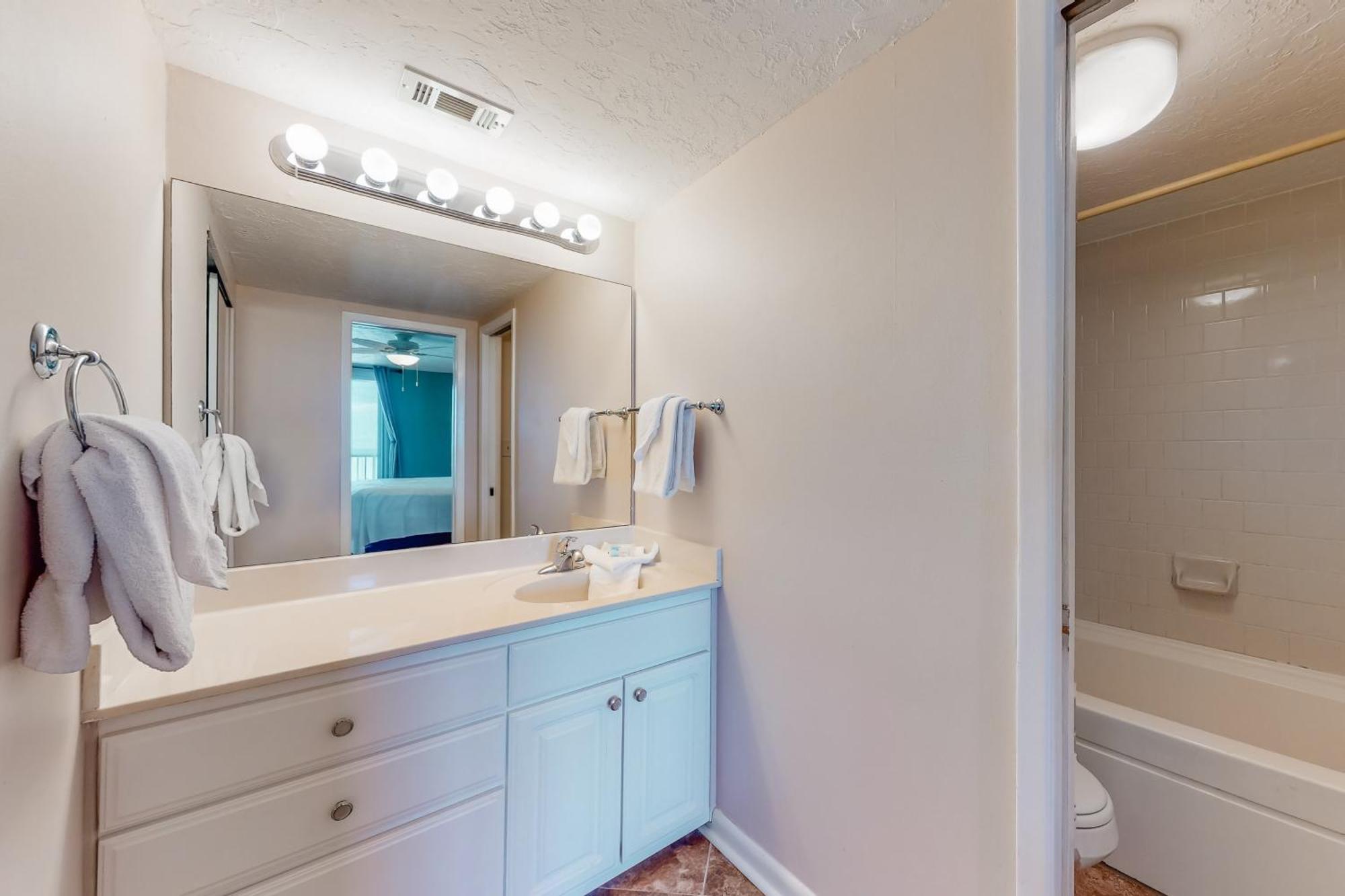 Romar Tower By Meyer Vacation Rentals Orange Beach Rom bilde